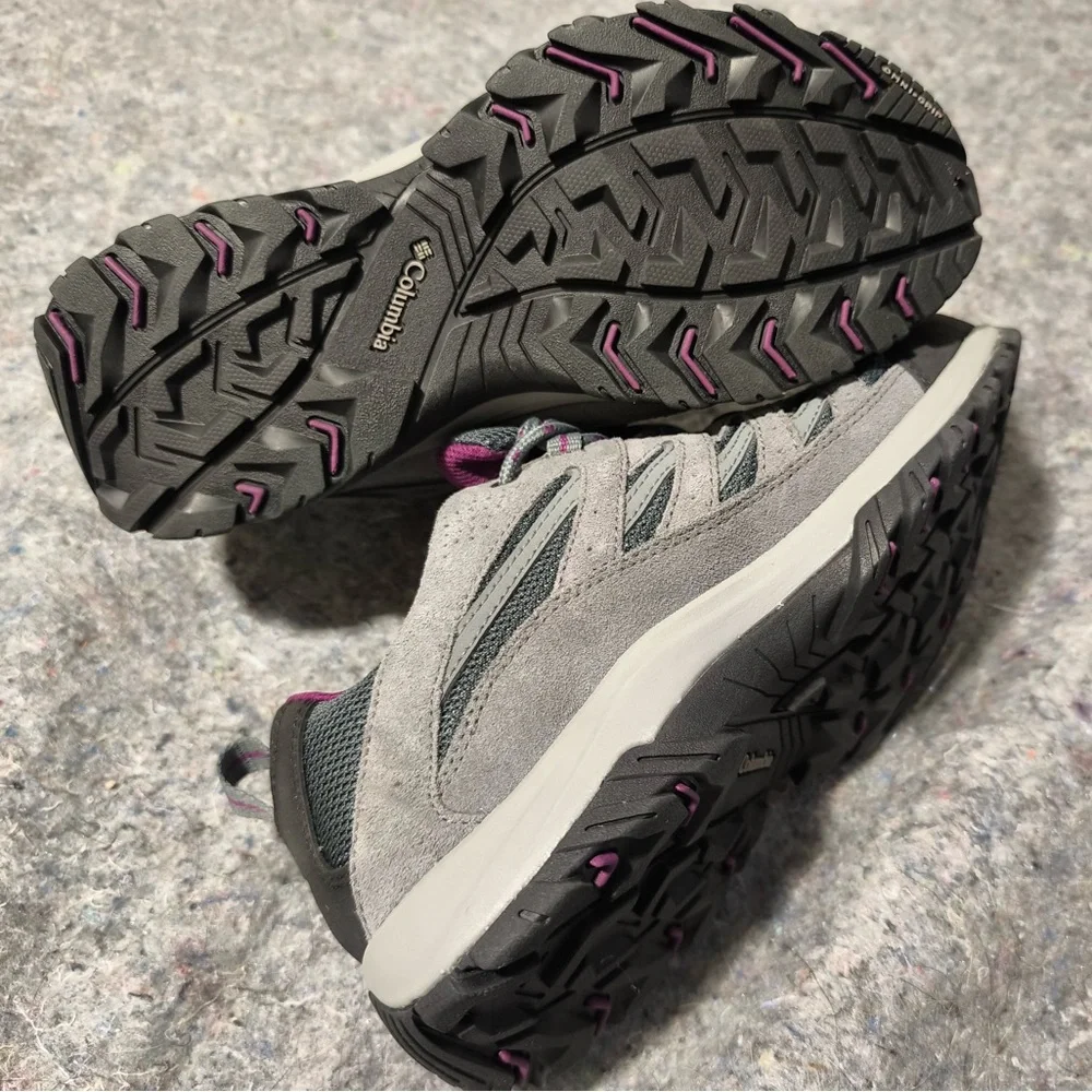 NWT - Brand New Columbia Women's Gray and Black Athletic Shoes - Picture 3 of 3